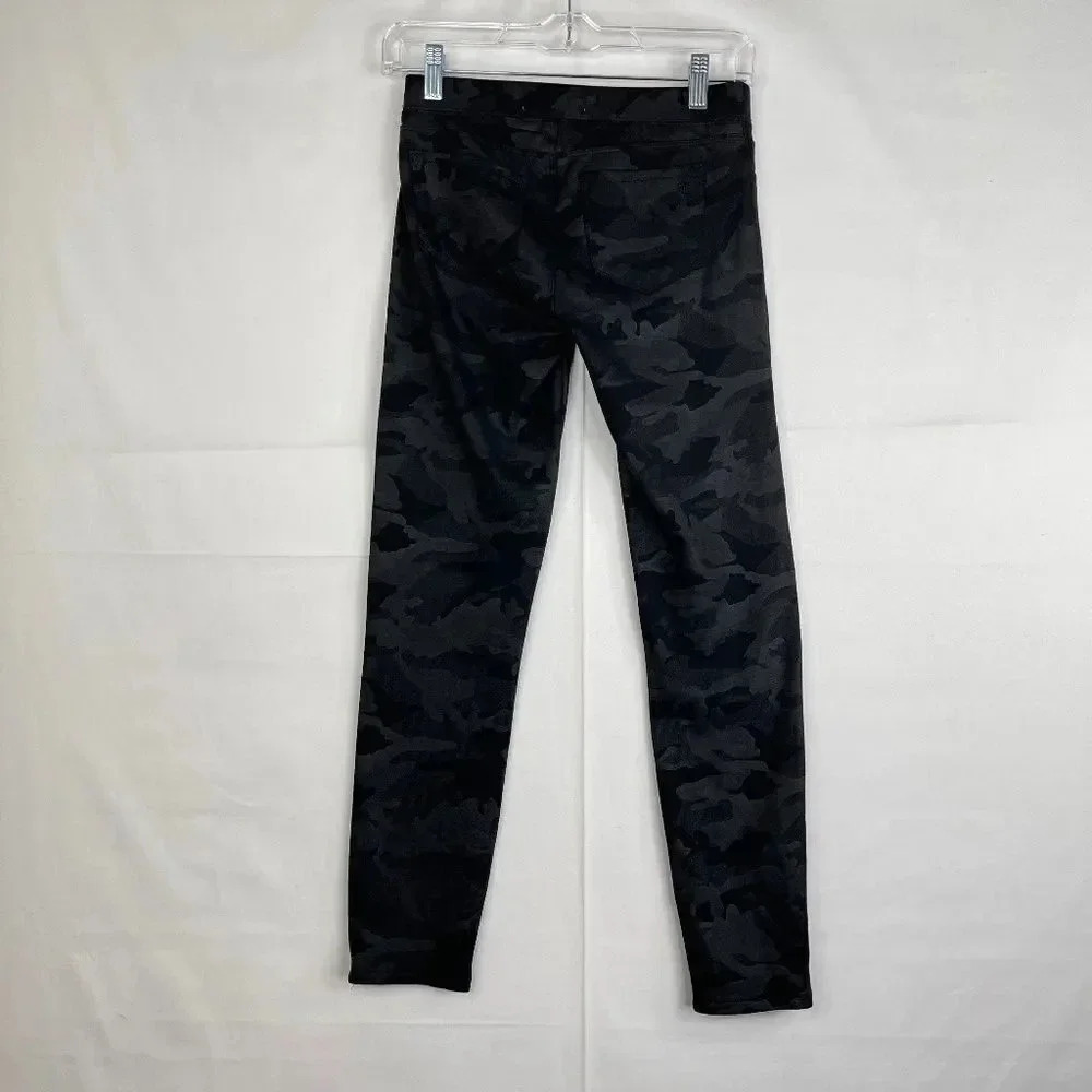 Tractr Verna Pull On Skinny Ponte Pants